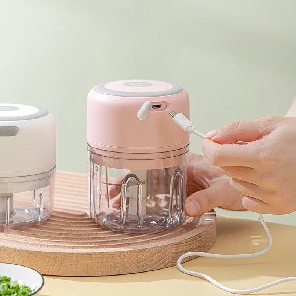 c4c079ed-2e1a-4a09-9458-88a818abf0b1.webp USB Portable Mini Capsule Cutter & Food Processor